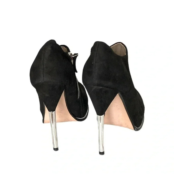 ZARA | Fall Winter 12 Black Faux Suede Silver Stiletto Heels Size 39 EUR (US 8) - Picture 6 of 9
